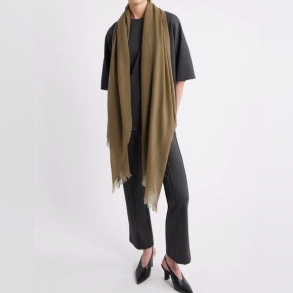 Nordstrom Texture Cashmere Scarf - Picture 2 of 8